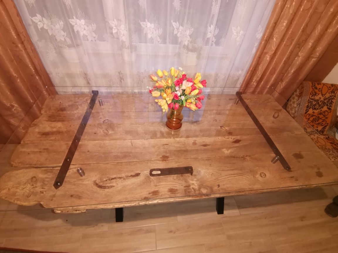 Stół ze starych drzwi. Styl loft, rustykalny indrustialny
