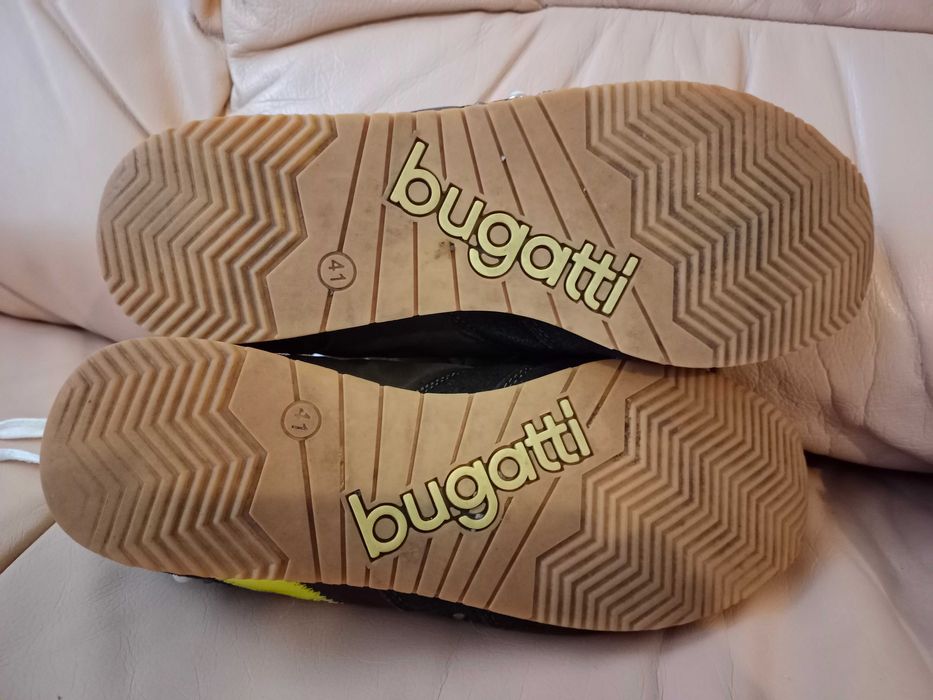 Buty sportowe halowe damskie Bugatti  rozmiar 41 /25.5