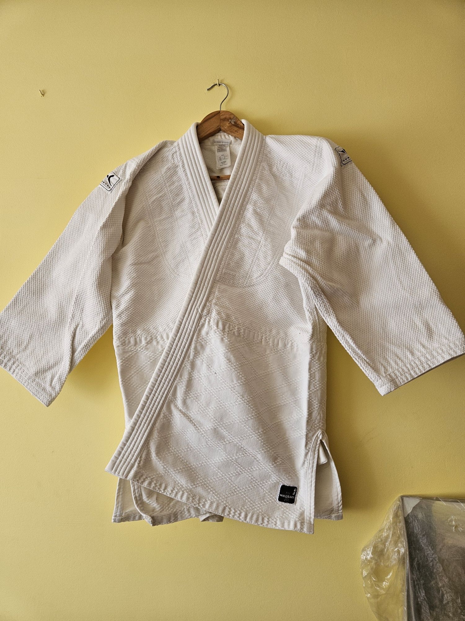 Kimono plecionka biale 100 % bawełna