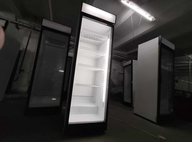 Под дизайн Вашего магазина; 500л; стоячий шкаф холодильный витринный