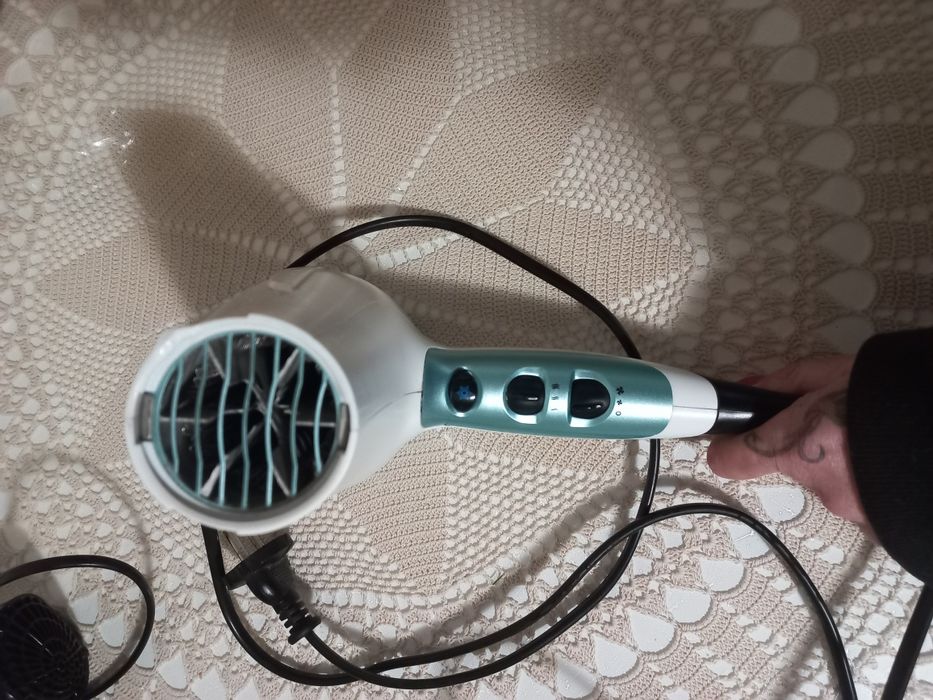 Продам два робочих фени