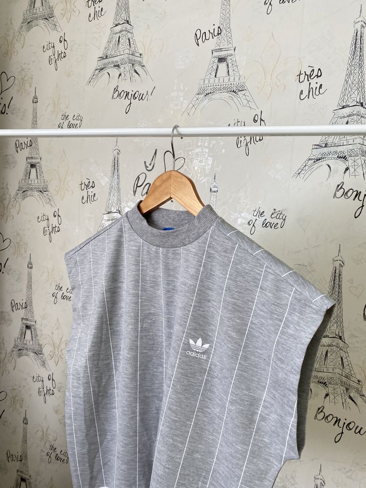 Жіноча майка Adidas M/L