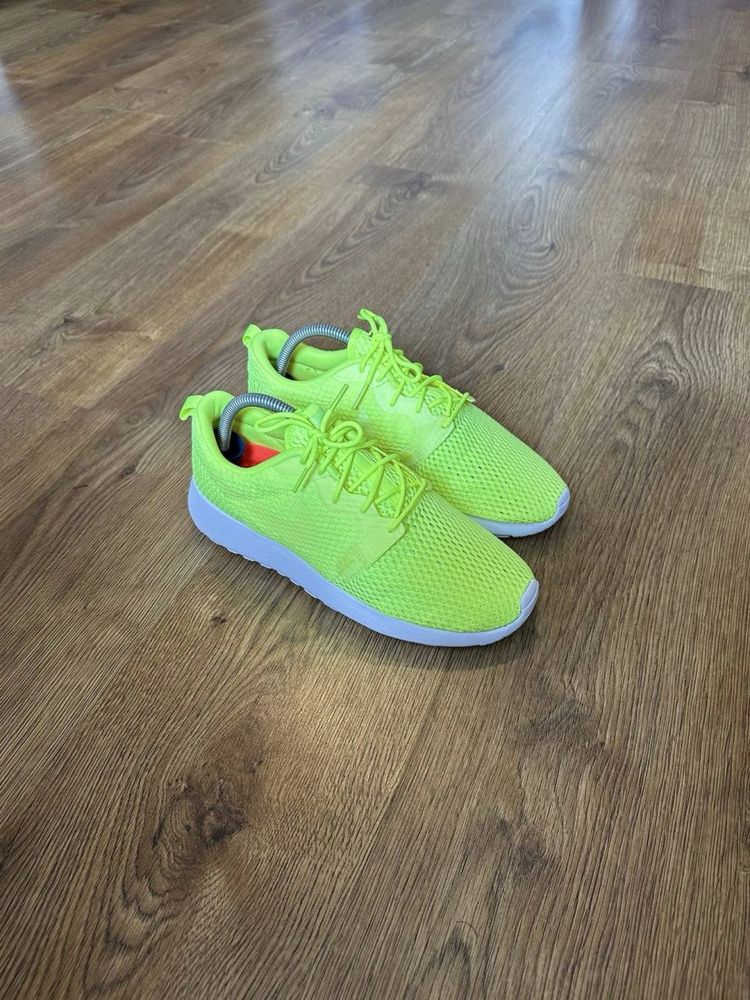 Кросівки Nike Roshe One Hyp BR