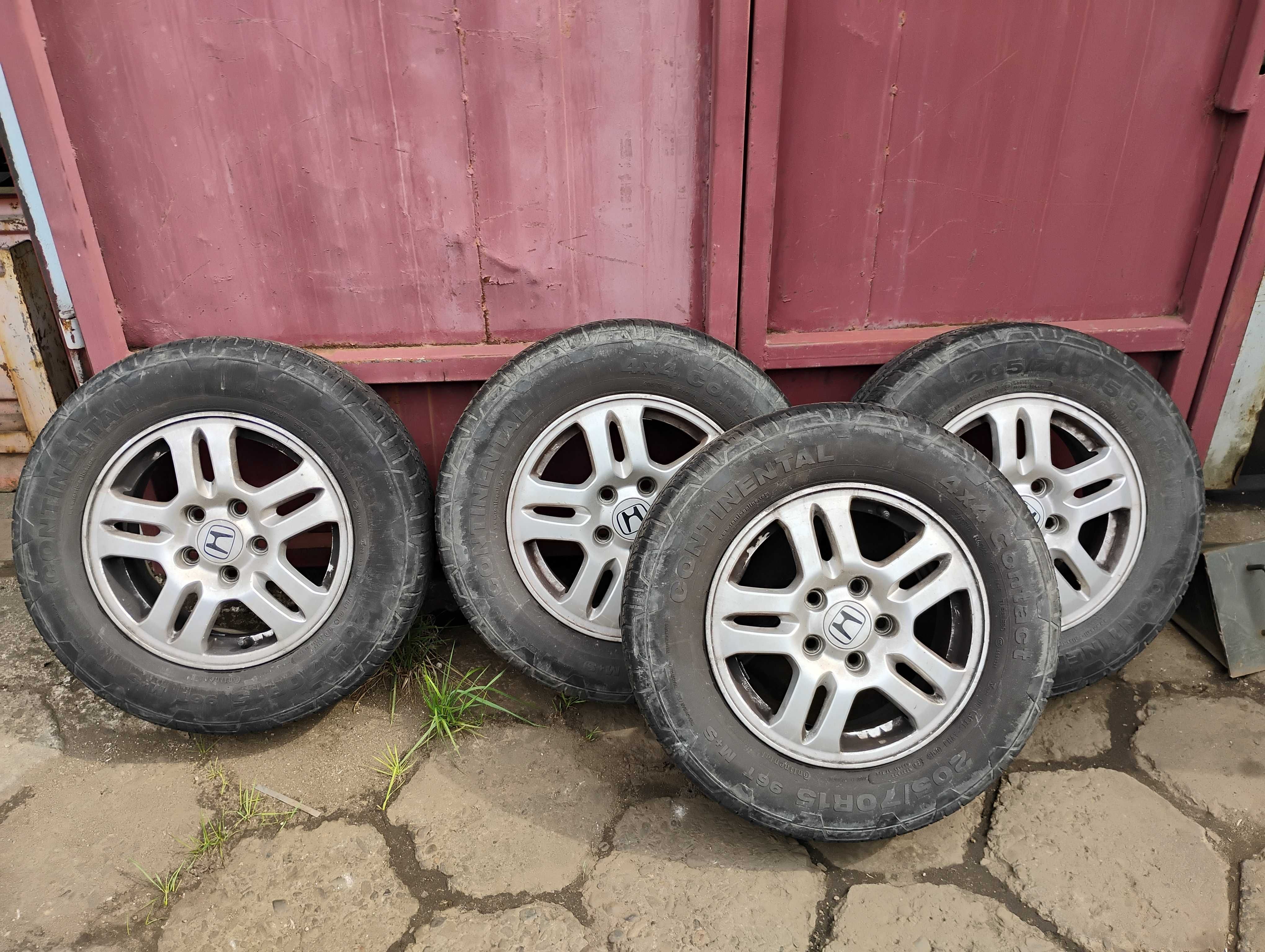 Komplet kół alufelgi Honda CR-V 205/70 R15