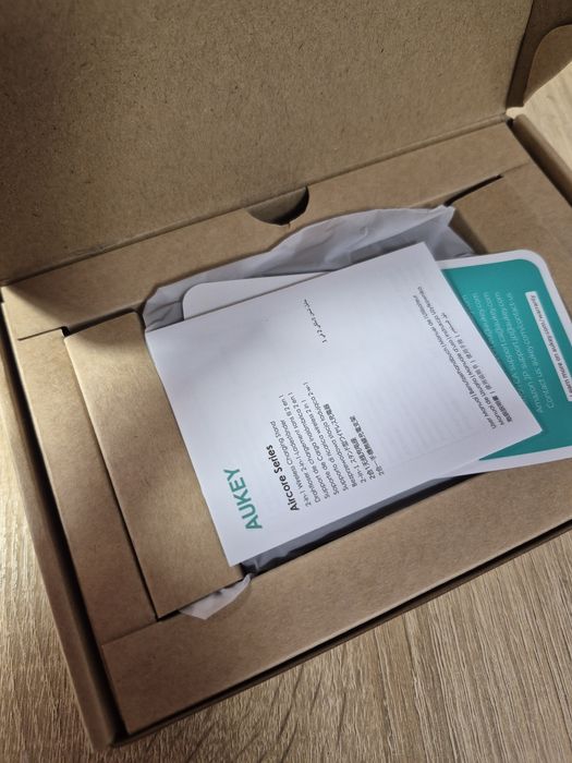 LC-A2 Aircore Series 2 In 1 Wireless Fast Charging Through Charging

S