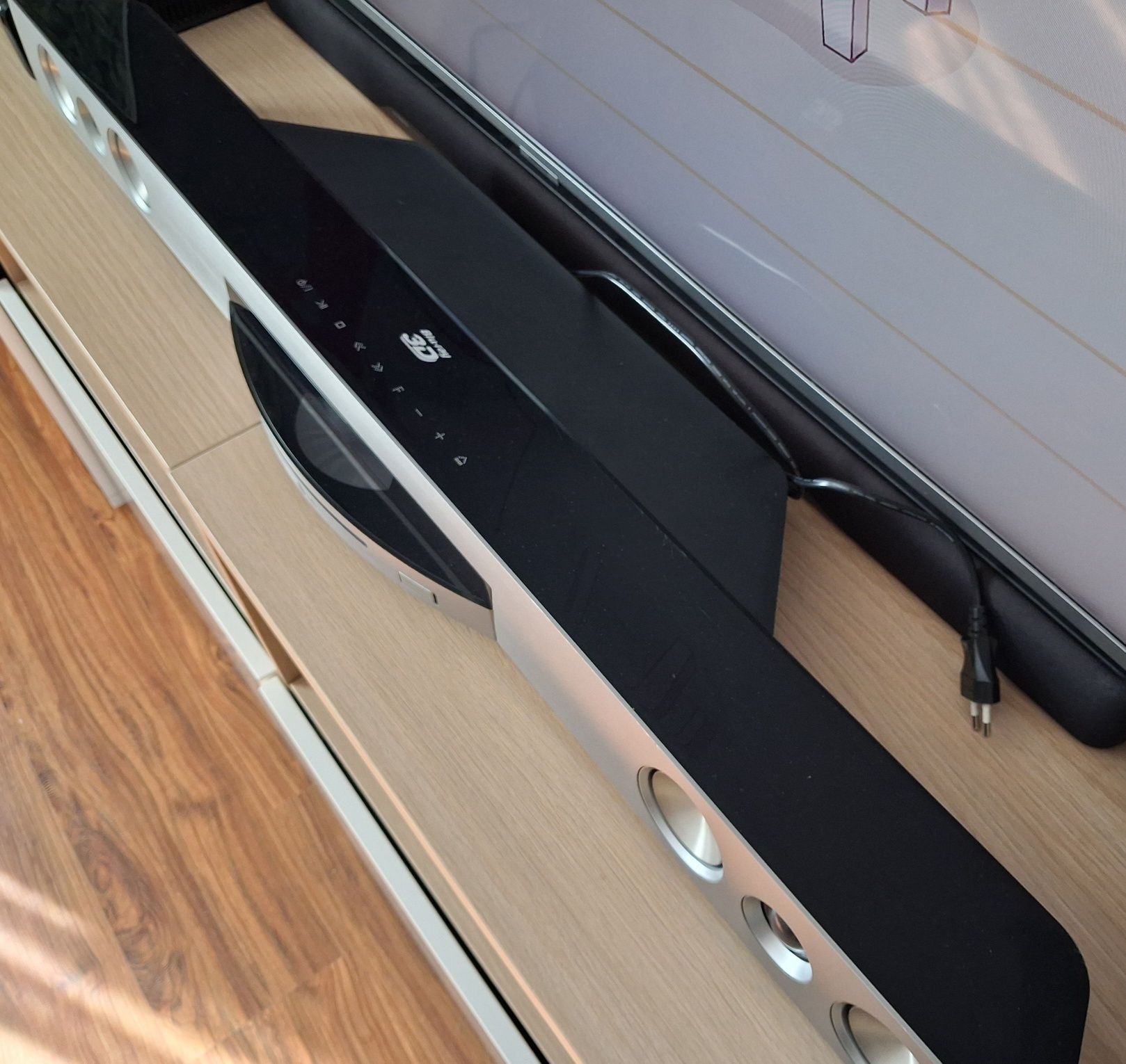 Soundbar LG HLX56