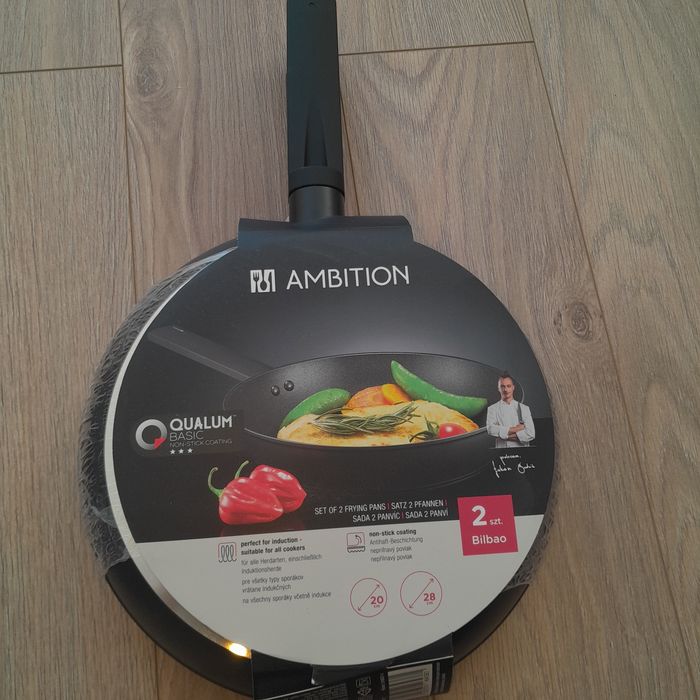 Zestaw dwóch patelni + Nóż