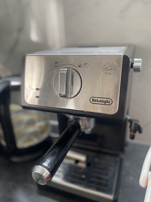 Кавоварка Delonghi