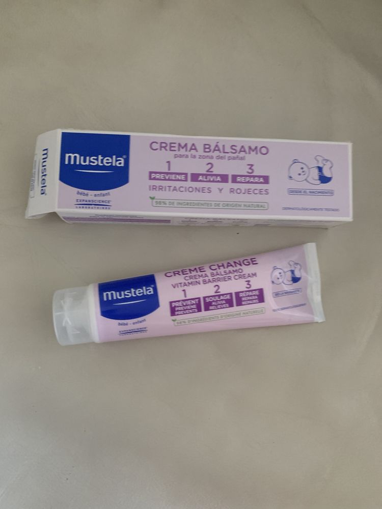 Pomada da Mustela e Creme de Mamilos