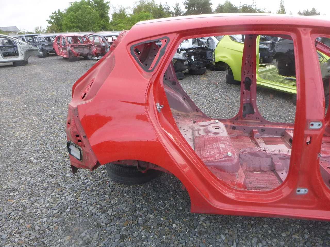 Błotnik tylny prawy ( ćwiartka ) Ford Fiesta MK7 5 drzwiowa 08-16r