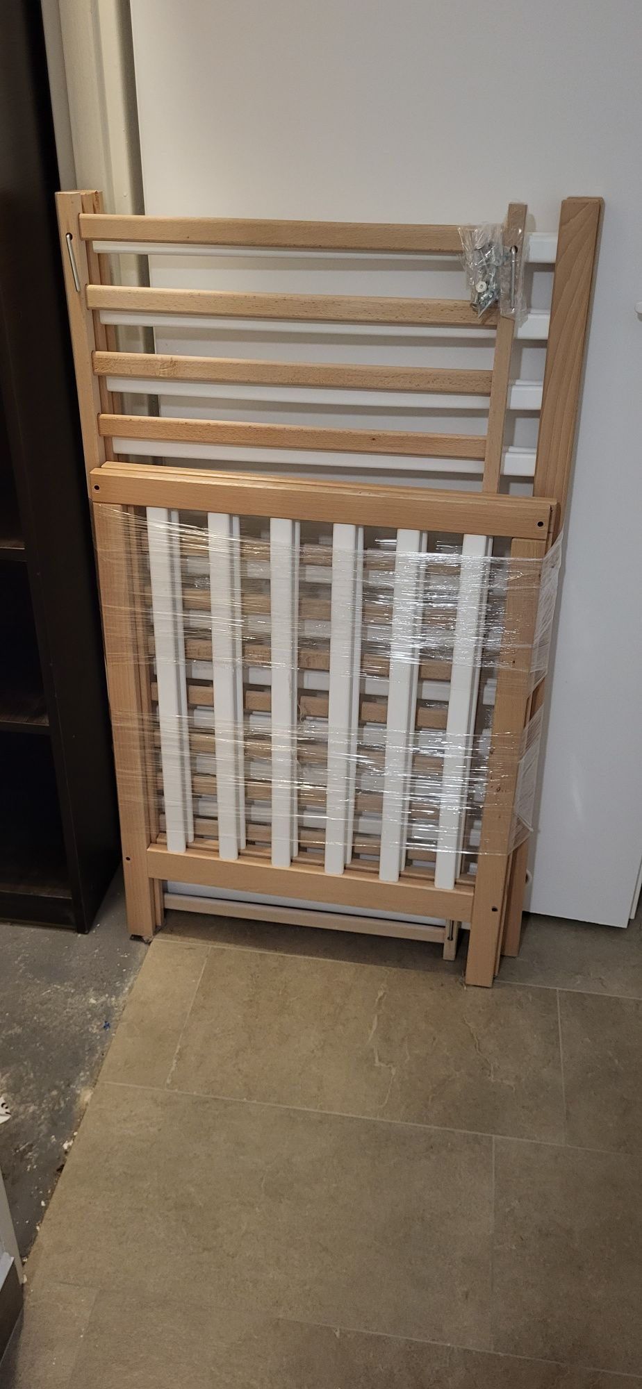 Łóżeczko 120x60 drewniane+przewijak+falbanka IKEA