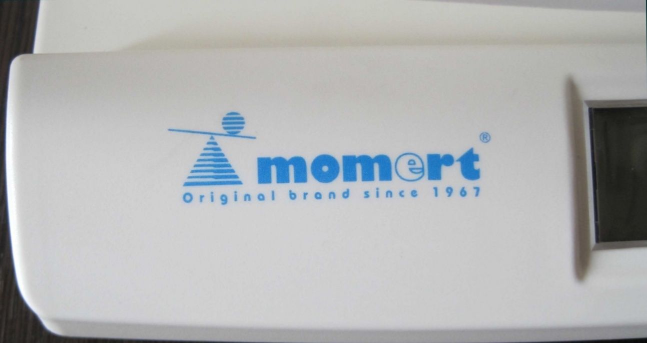 Продам весы для новорожденных Momert