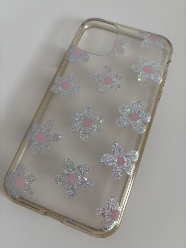 Etui iPhone11 przeźroczyste z kwiatkami