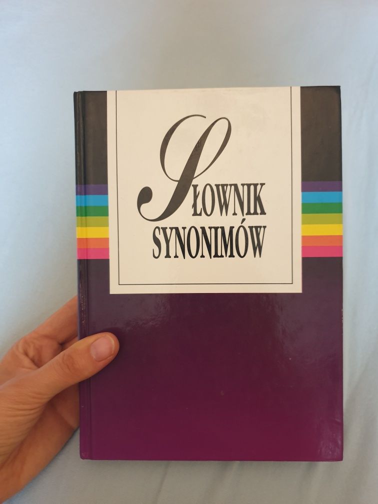 Słownik Synonimów i Antominów świat książki