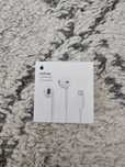 Nowe EarPods Lightning Connector

Lightning

Connector