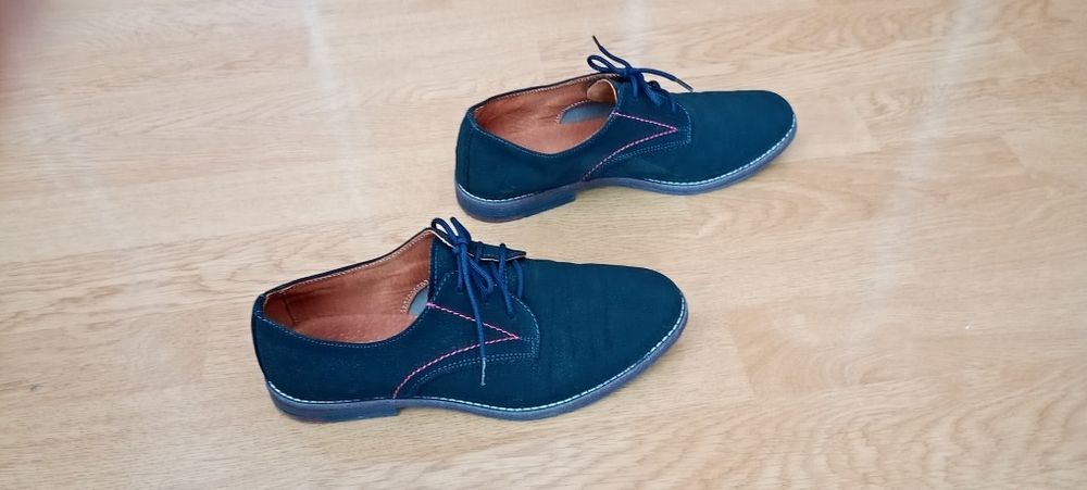 Buty chłopięce komunijne rozmiar 35