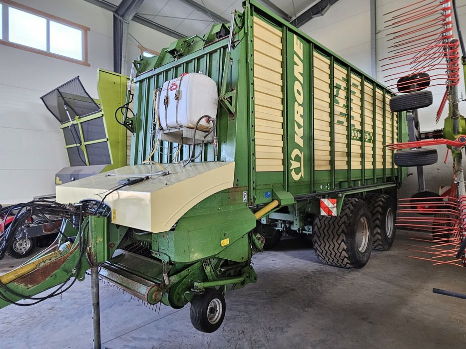 Krone ZX450 GD przyczepa zbierająca objętościowa Claas Kaweco Bergmann