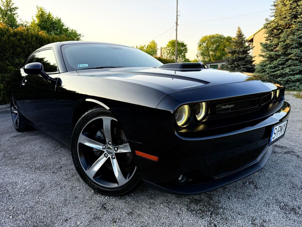 Challenger R/T 5,7 Shaker 7 lat w PL