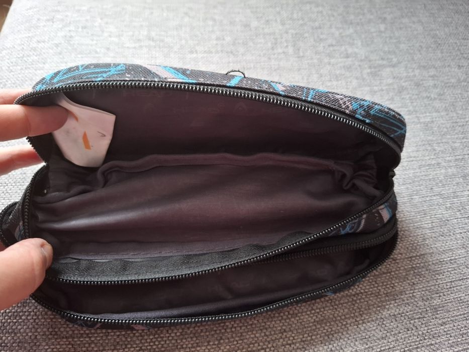 Piórnik podwójny HEAD