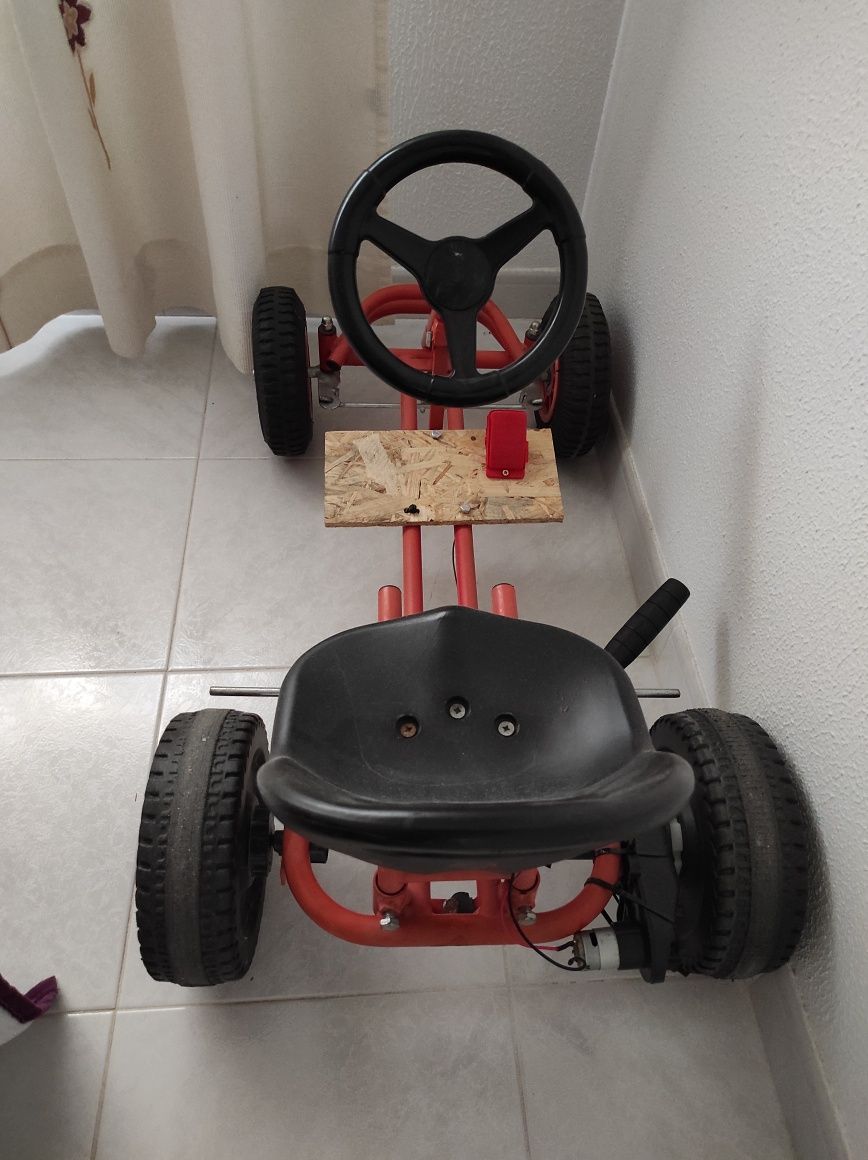 Kart elétrico infantil