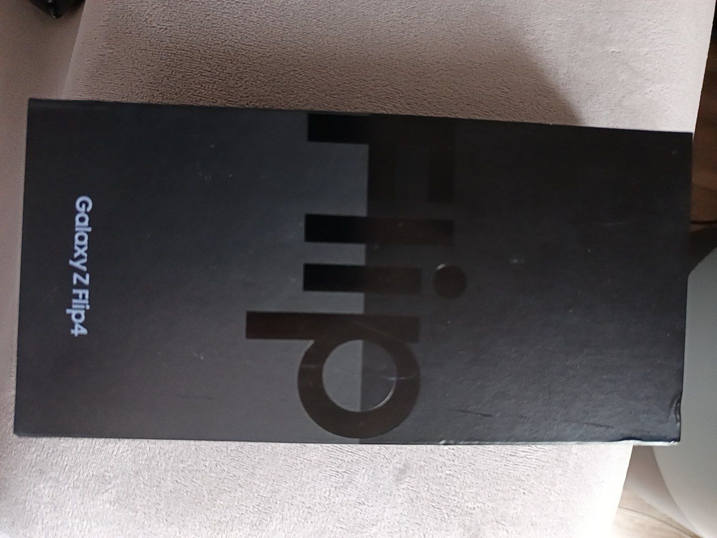 Samsung Galaxy Z Flip 4