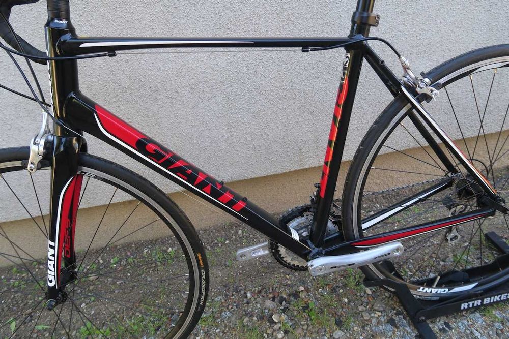 Rower szosowy Giant Defy M/L Tiagra ZADBANY