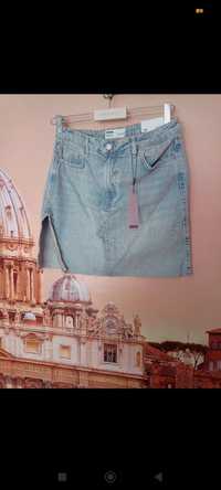 Mini jeansowa spódnica Bershka jeans damska