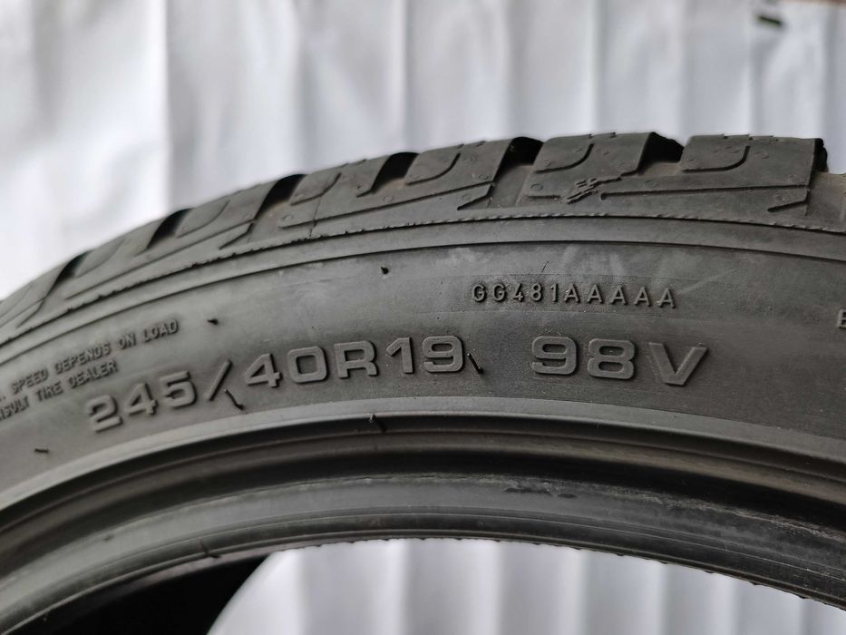 2X 245/40R19 98V Goodyear ultra grip Performance+ 91K