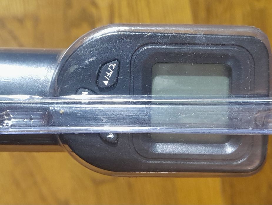 Термометр лазерний