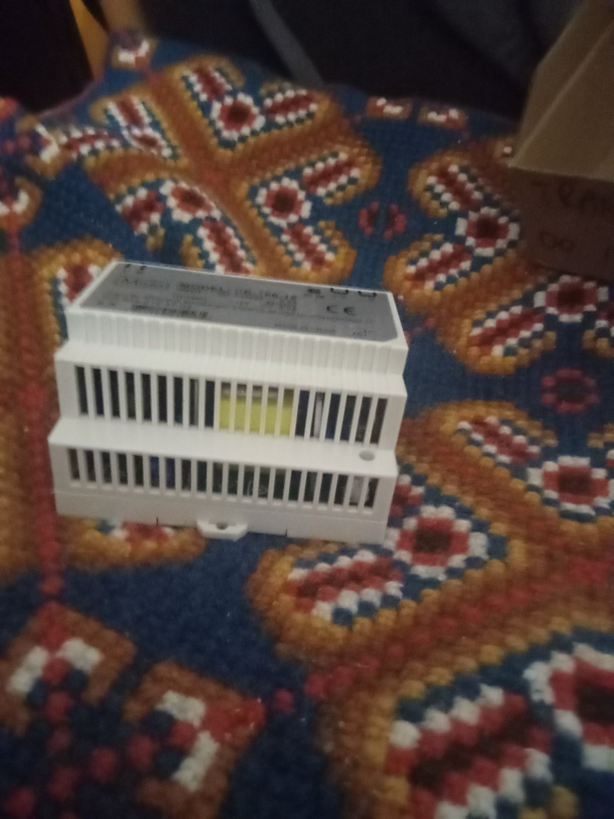 DR-100-12 - Zasilacz na szynę DIN 12V/8,3a
Kod: 13097
