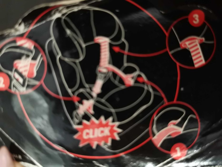 Fotelik samochodowy Maxi Cosi Rodi 15-36kg+ Gratis