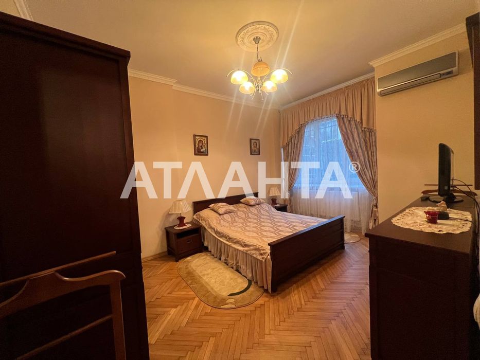 Продаж 3-кім.кв. в польському люксі вул. Вітовського+36 кв.м.підвал