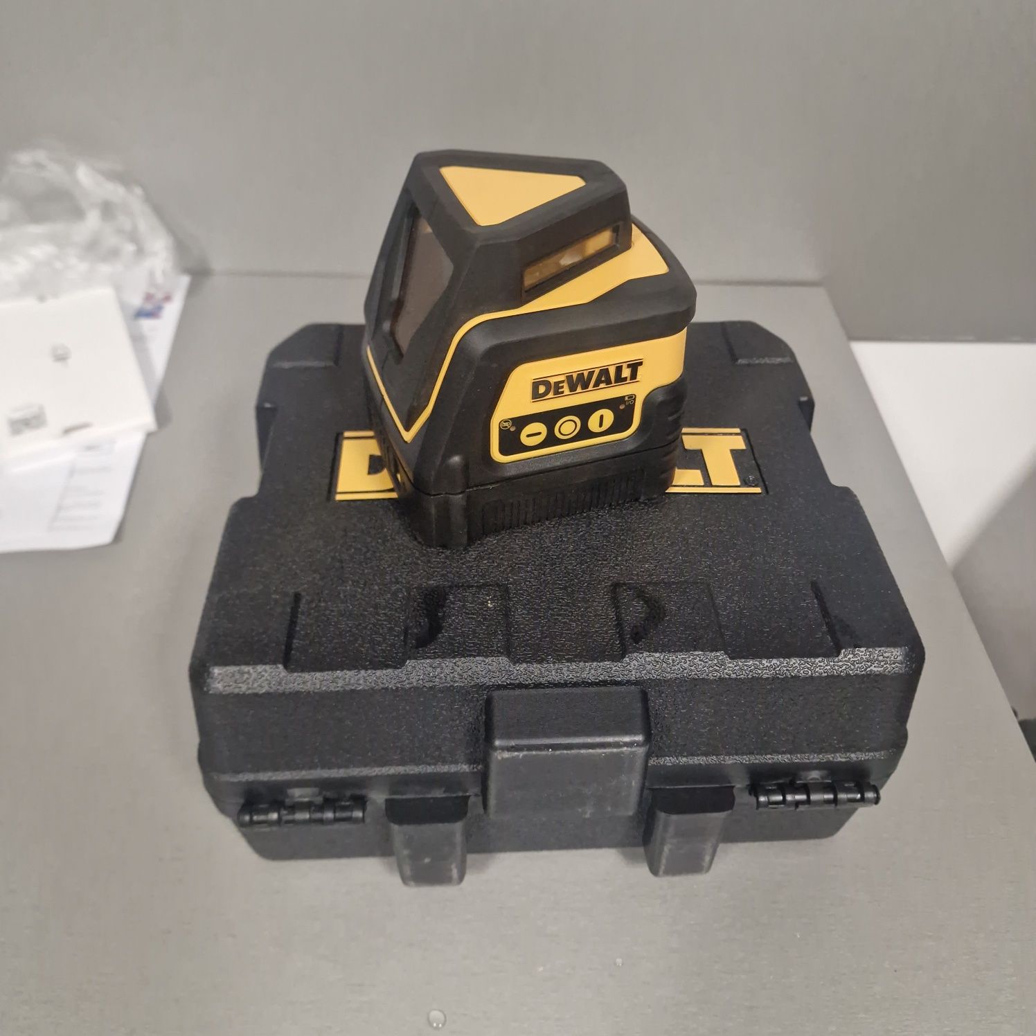 Poziomica laserowa laser DeWalt DW0811