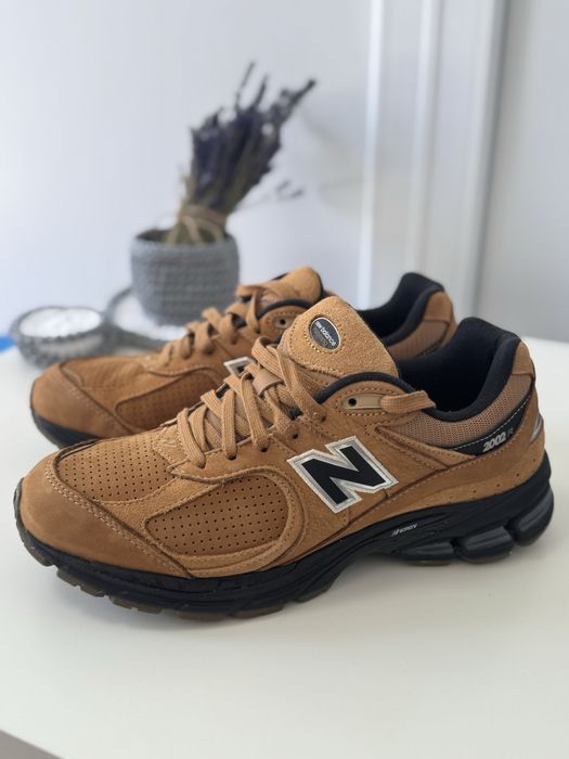 Кросівки New Balance 2002R Brown M2002REI  43 оригінал