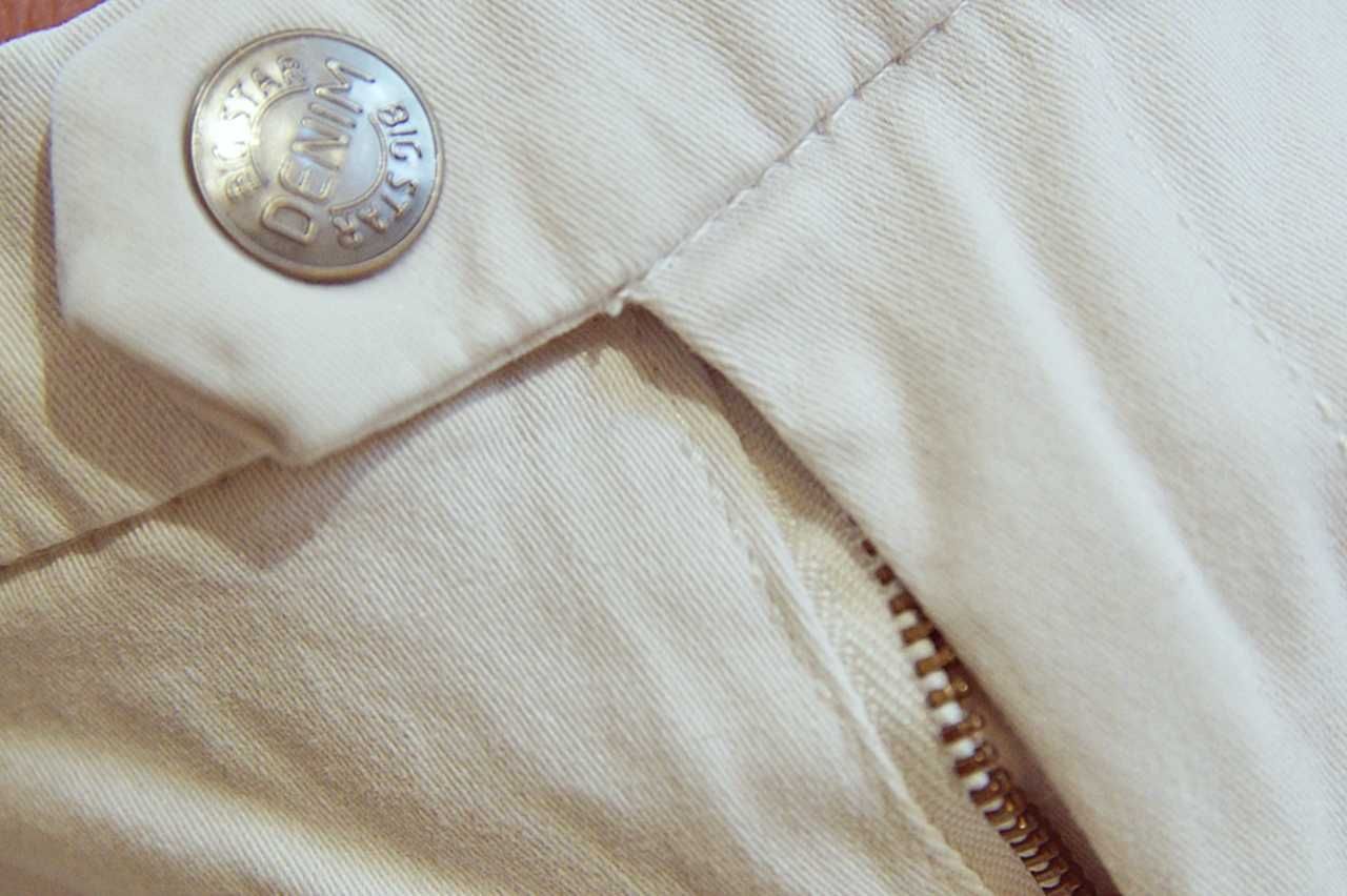 Białe spodnie jeansowe Big Star [26]