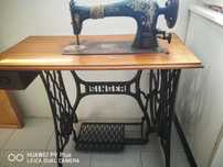 Maquina de costura Singer