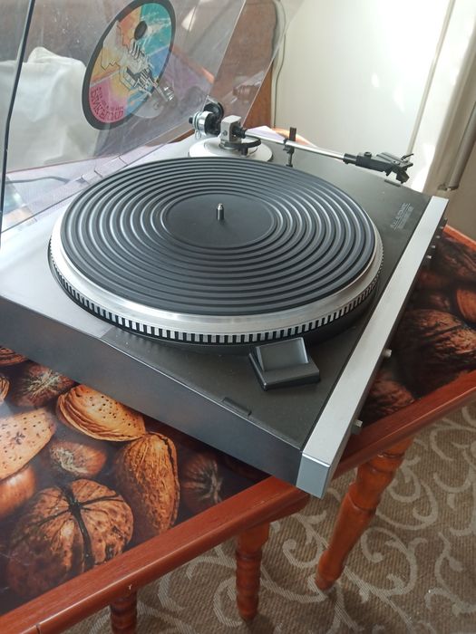 Проигрыватель винила.