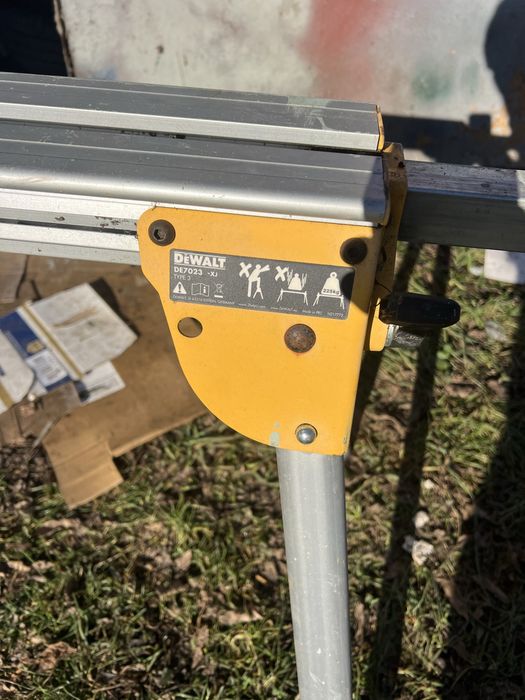Стіл до торцовки Dewalt DE 7023