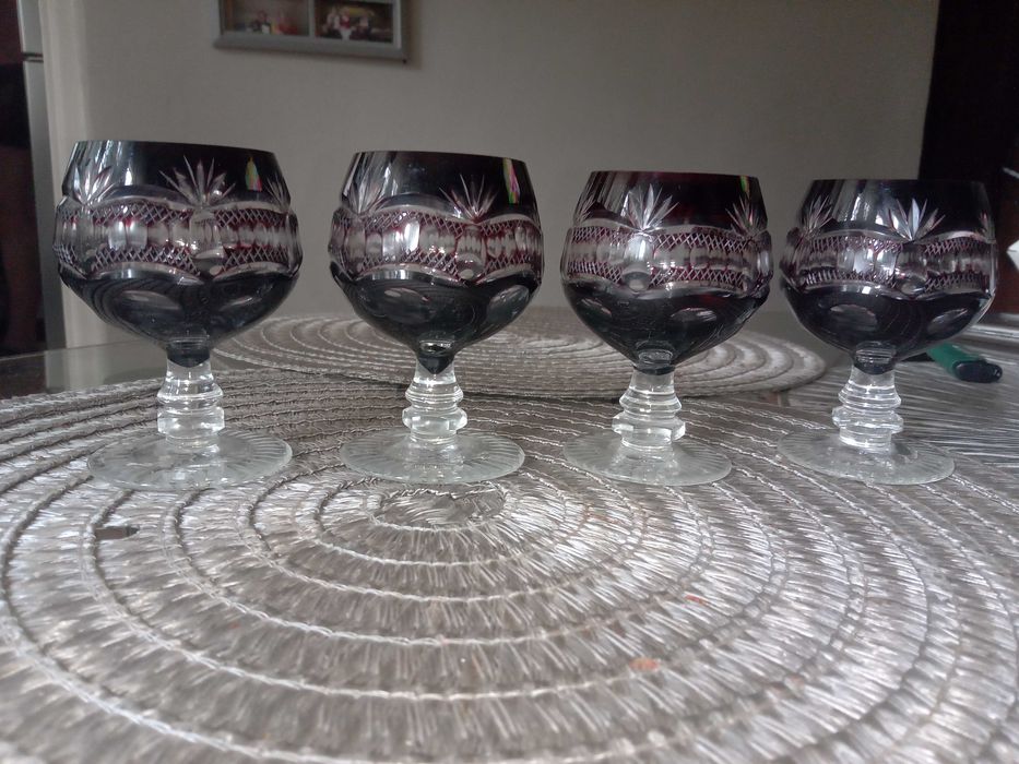 Stare kielichy rubinowe remery 4 szt