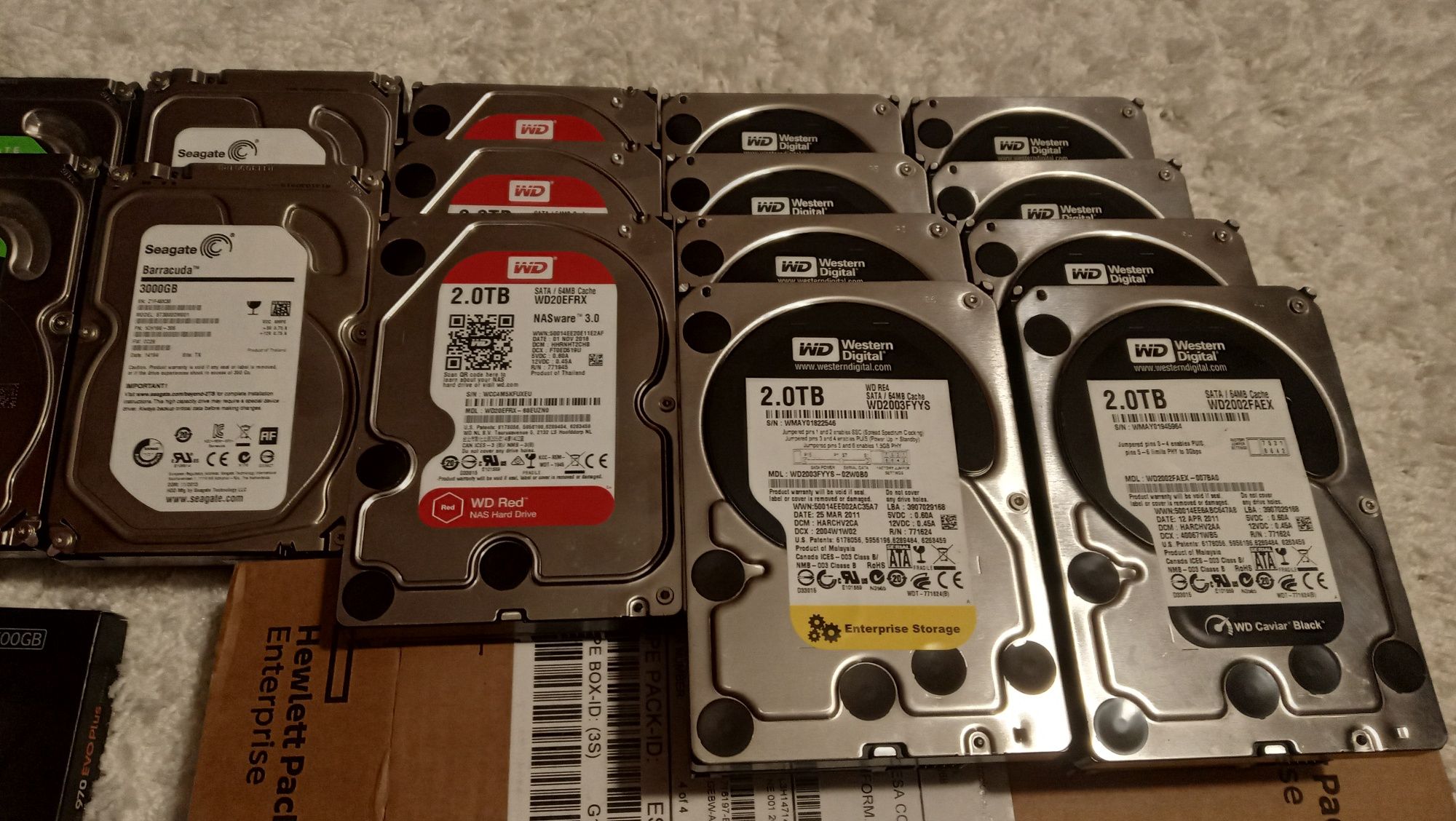 Discos SATA 3.5" 3TB, 2TB