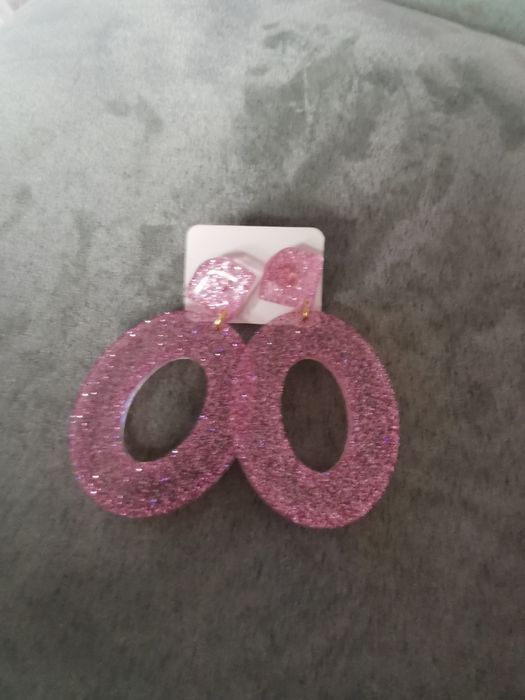 Brincos fios porta chaves