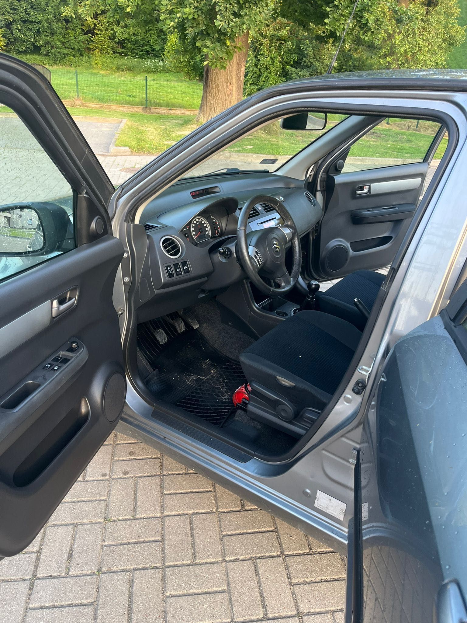 Suzuki swift salon Polska