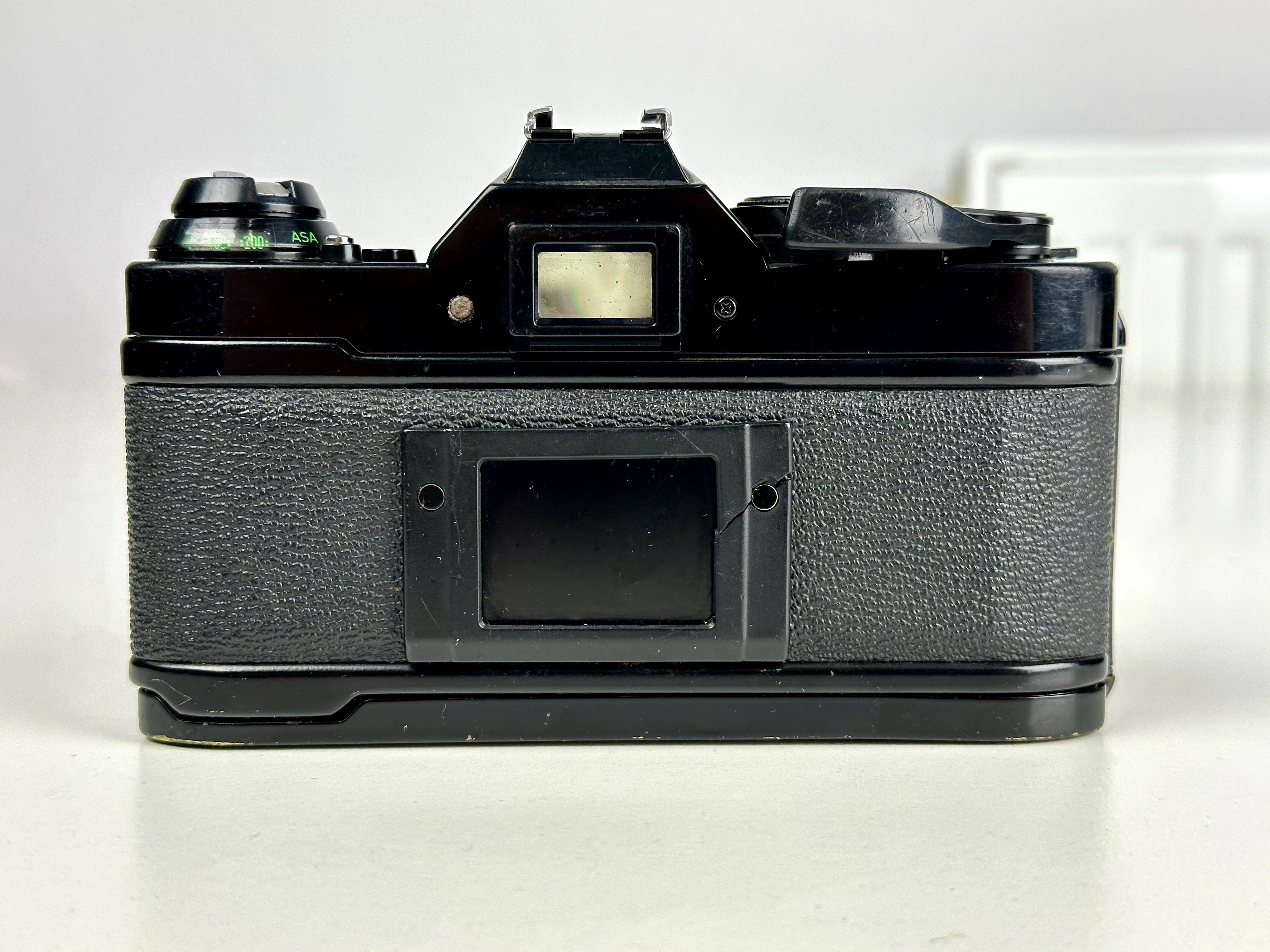 Canon AE-1 Program + FD 35–70mm | Analogowy zestaw gotowy do zdjęć