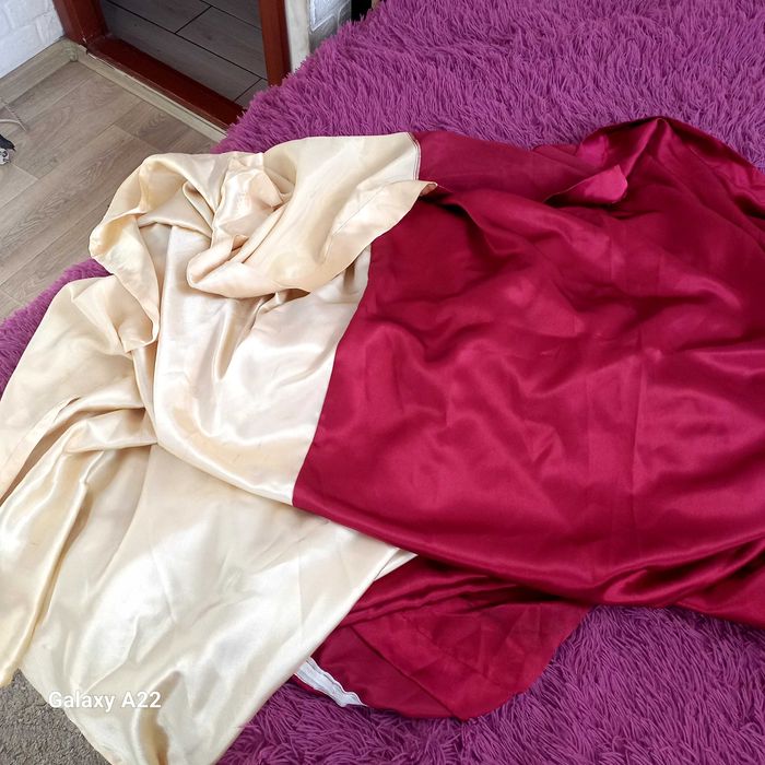 Продам 2 шторы 140×220