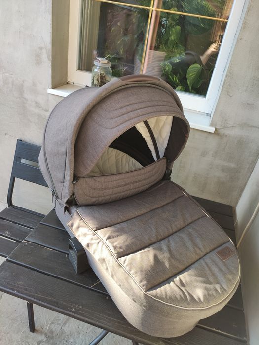 Коляска Carrello Epika на запчастини, люлька,колеса,текстиль