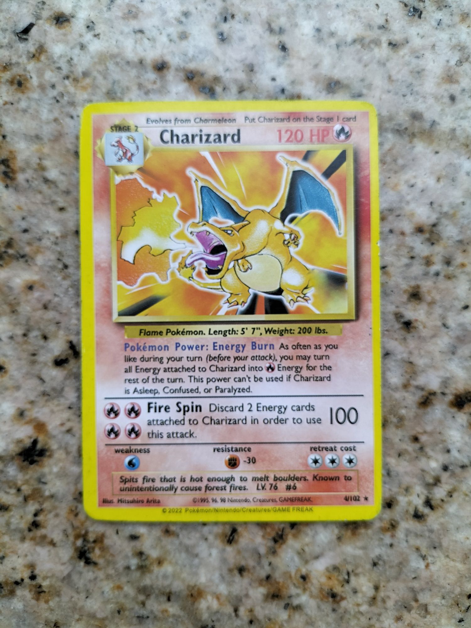 Karta pokemon Charizard gratis