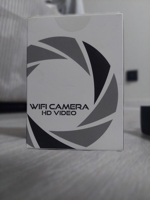 Kamerka Wi-Fi czarna mała kamerka