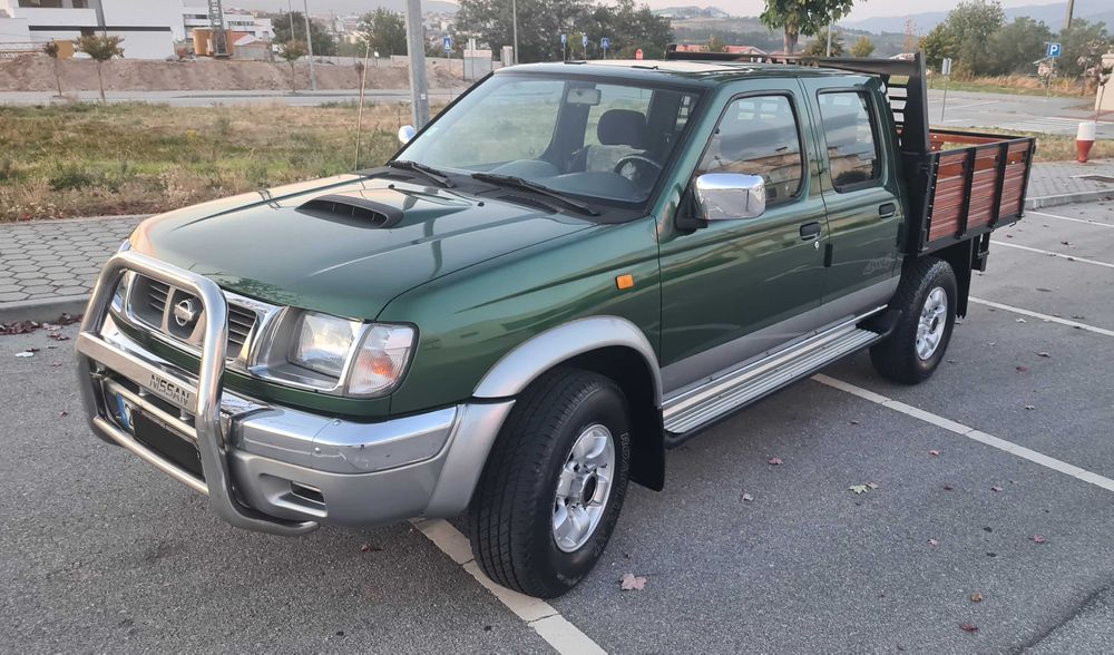nissan navara d22 4x4