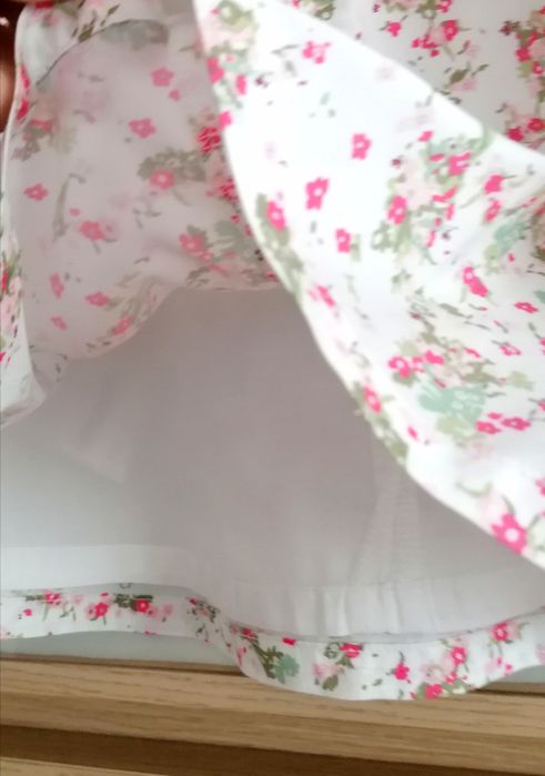 Sukienka coccodrillo 68 jak nowa