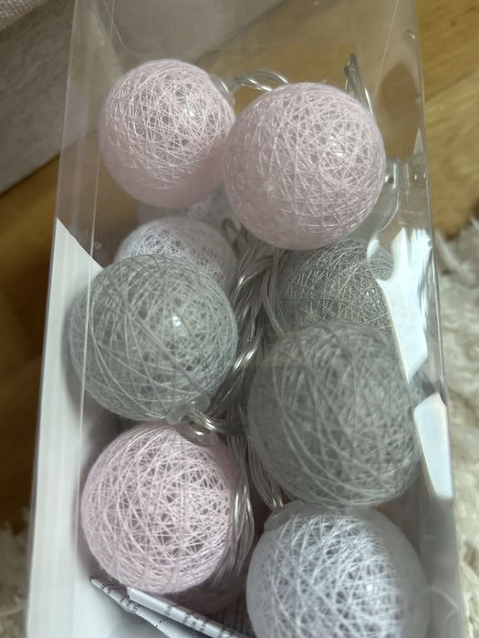 Cotton balls na baterie łańcuch girlanda Pepco róż szary pastele